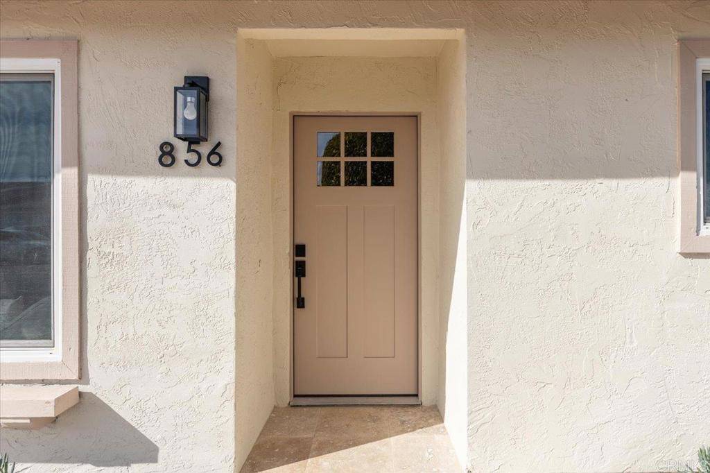 San Marcos, CA 92078,856 La Tierra DR