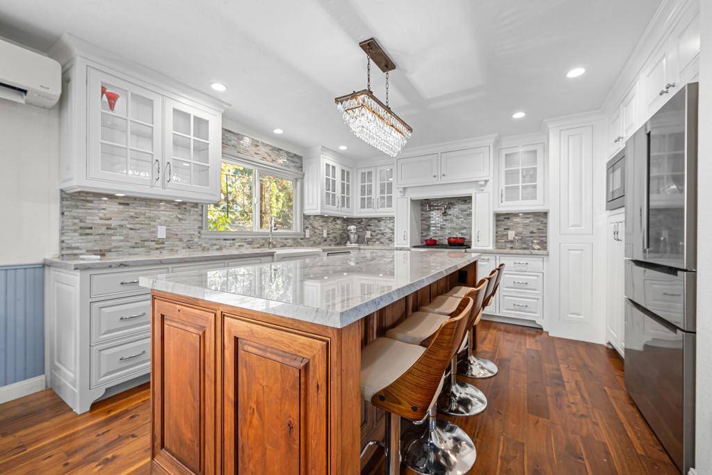 Vista, CA 92084,2434 Millegar LN