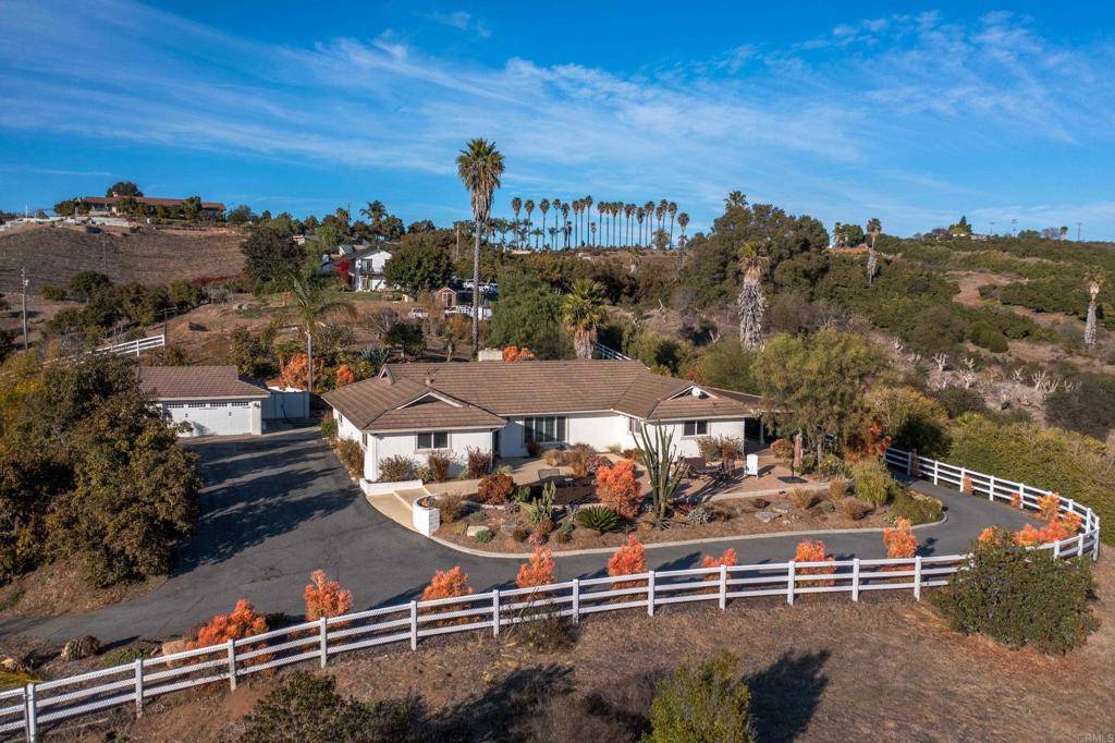 Bonsall, CA 92003,31555 Cottontail Lane