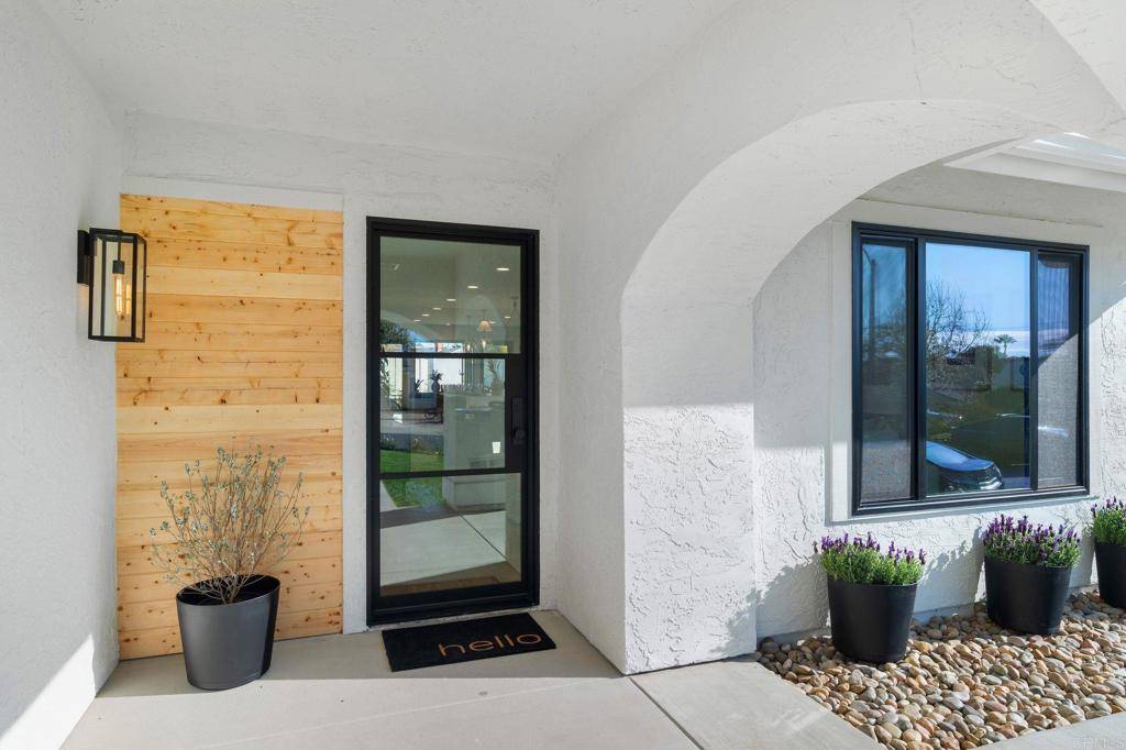Encinitas, CA 92024,161 Countryhaven RD