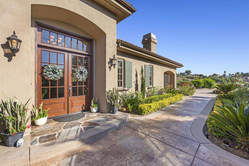 31827 Wrightwood RD Bonsall, CA 92003