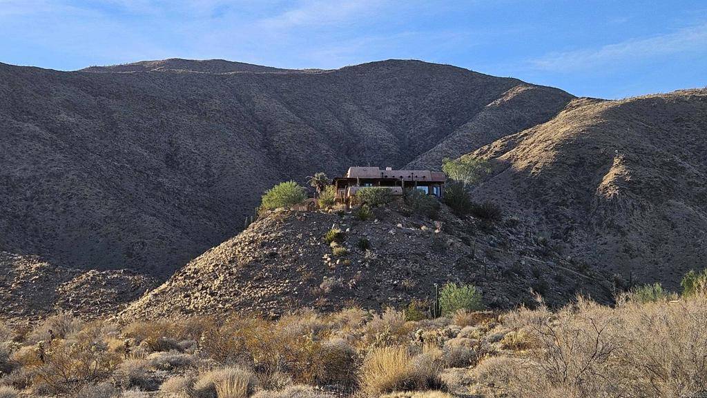 Borrego Springs, CA 92004,702 Anza Park Trail