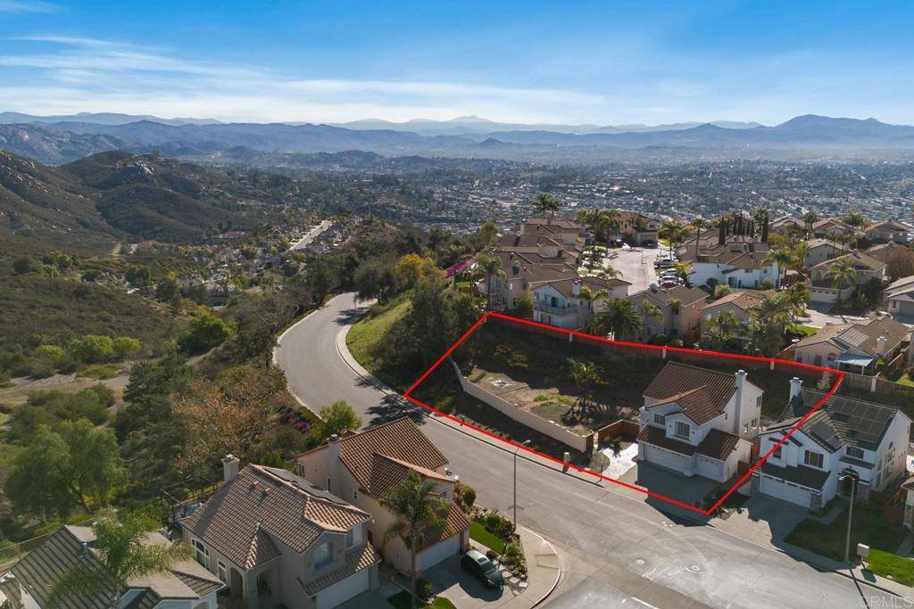 Escondido, CA 92026,2401 N Summit Circle
