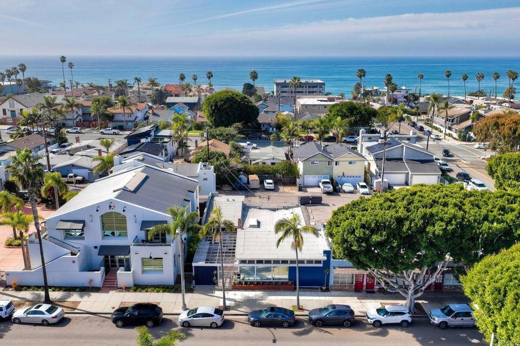 Encinitas, CA 92024,526 Second ST