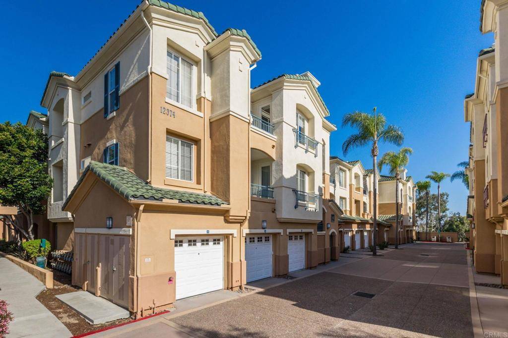 Carmel Valley, CA 92130,12374 Carmel Country Rd #207