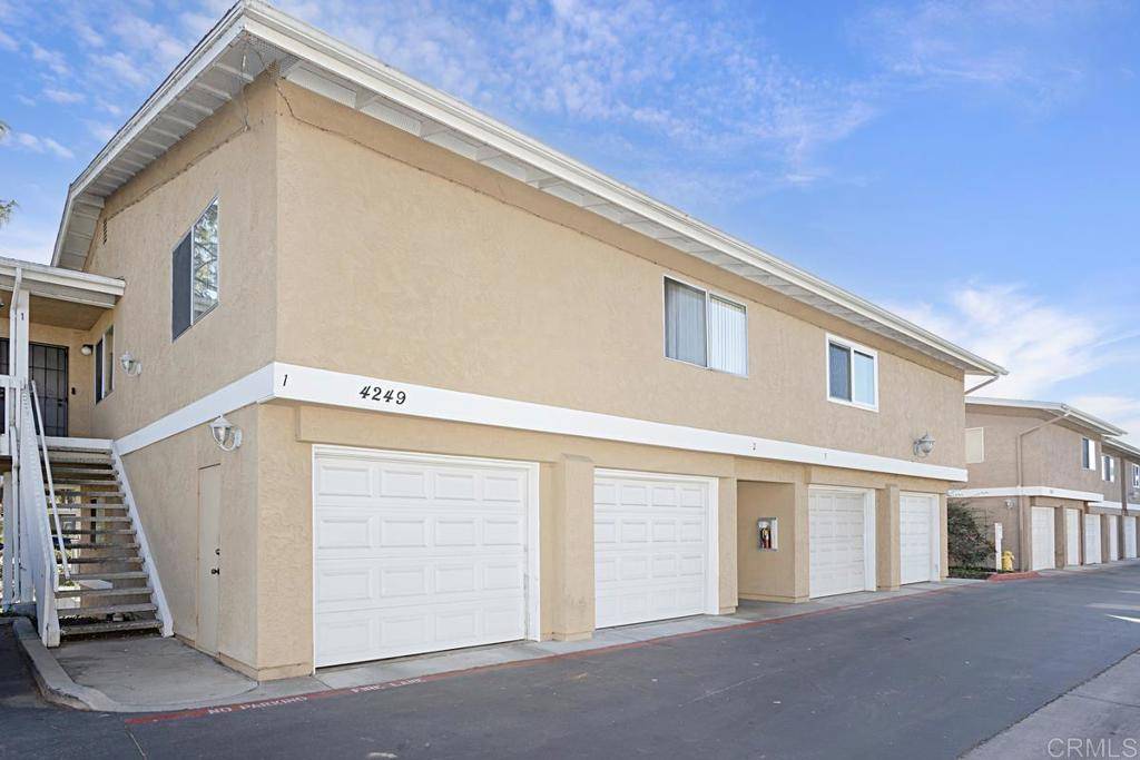 Oceanside, CA 92057,4249 Mesa Vista WAY #3