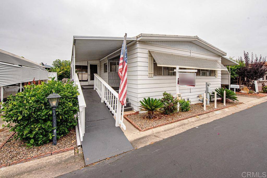 Vista, CA 92084,1010 E Bobier DR #174