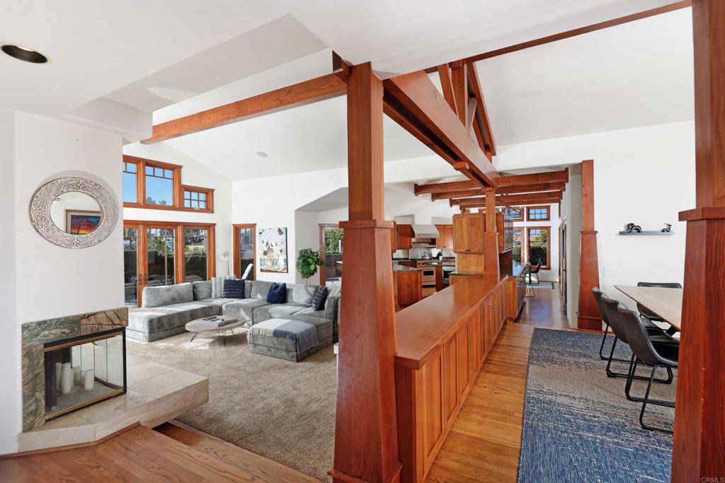 5411 Linda Rosa AVE La Jolla, CA 92037