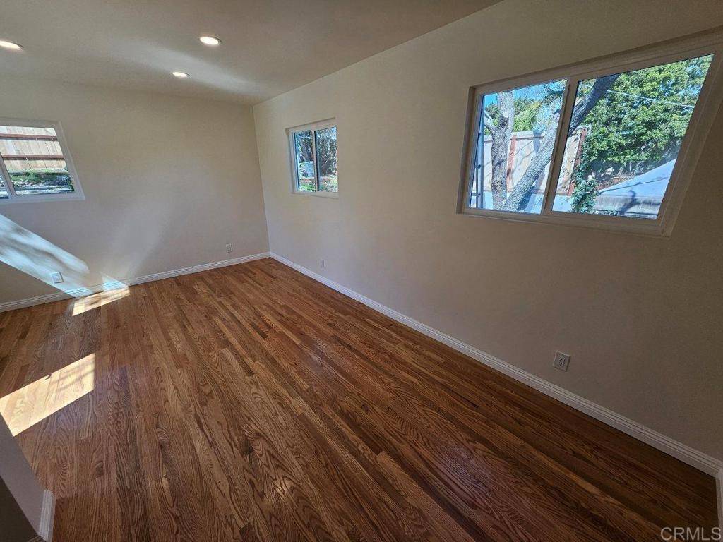 San Diego, CA 92115,4388 Aragon WAY