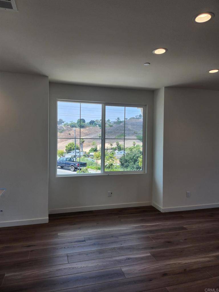 Carlsbad, CA 92008,4564 Catmint LN