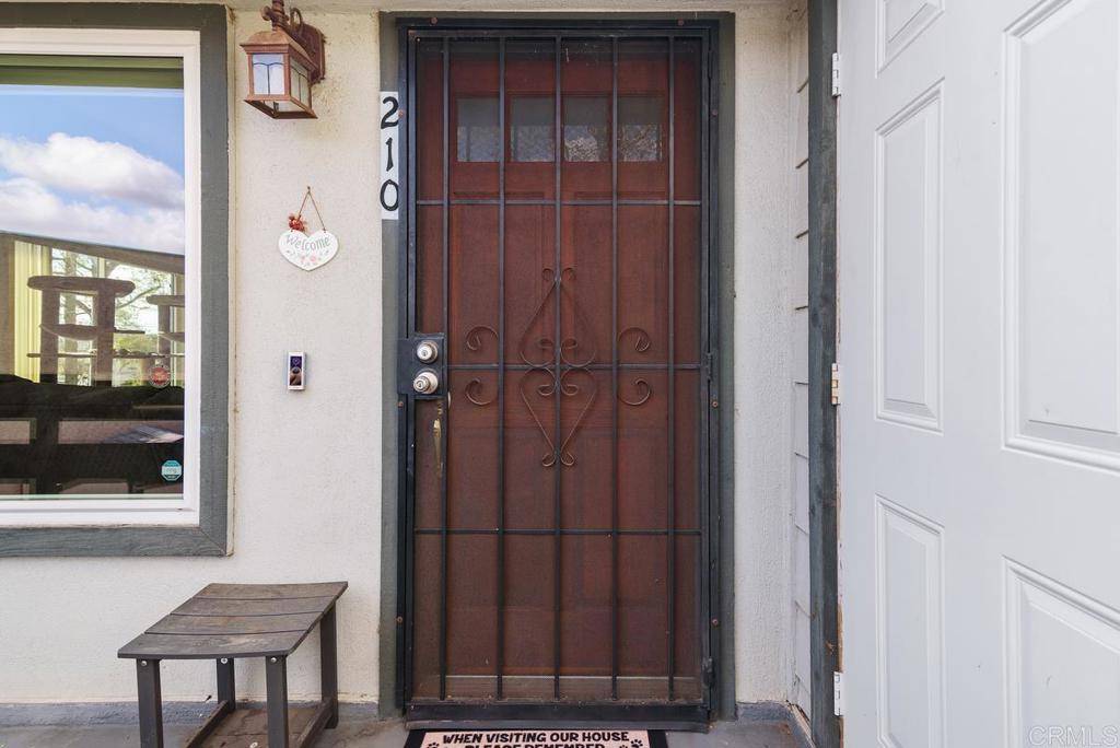 Escondido, CA 92025,1800 S Maple ST #210