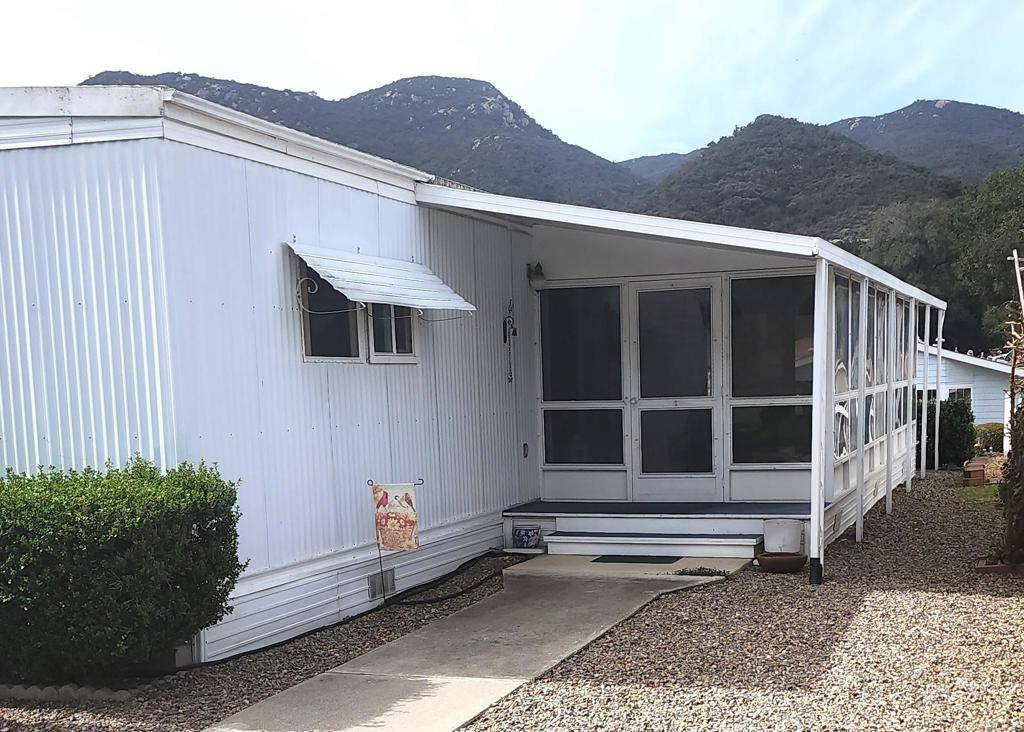 Escondido, CA 92026,8975 Lawrence Welk DR #85