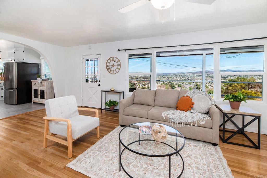 Santee, CA 92071,8516 Ellsworth LN