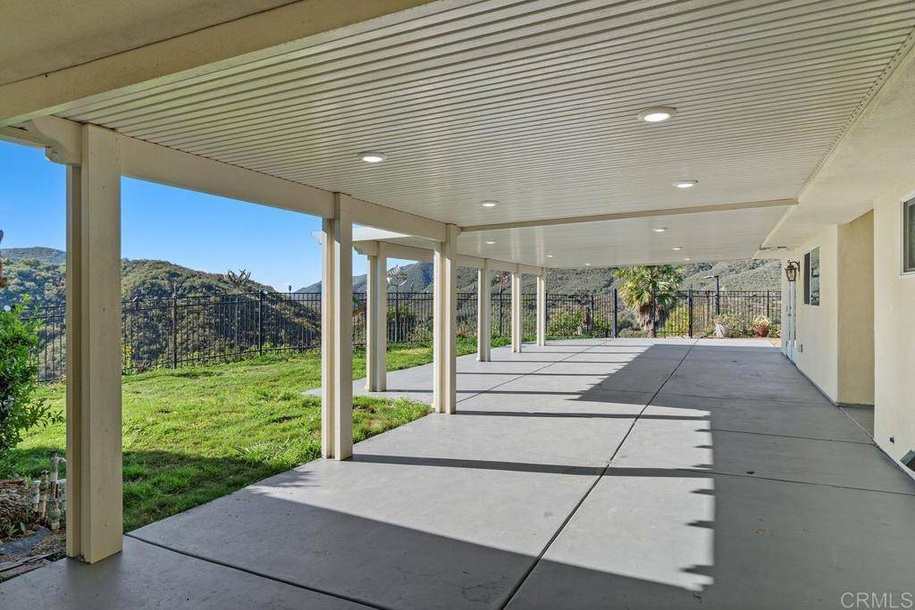 Fallbrook, CA 92028,39255 De Luz Rd