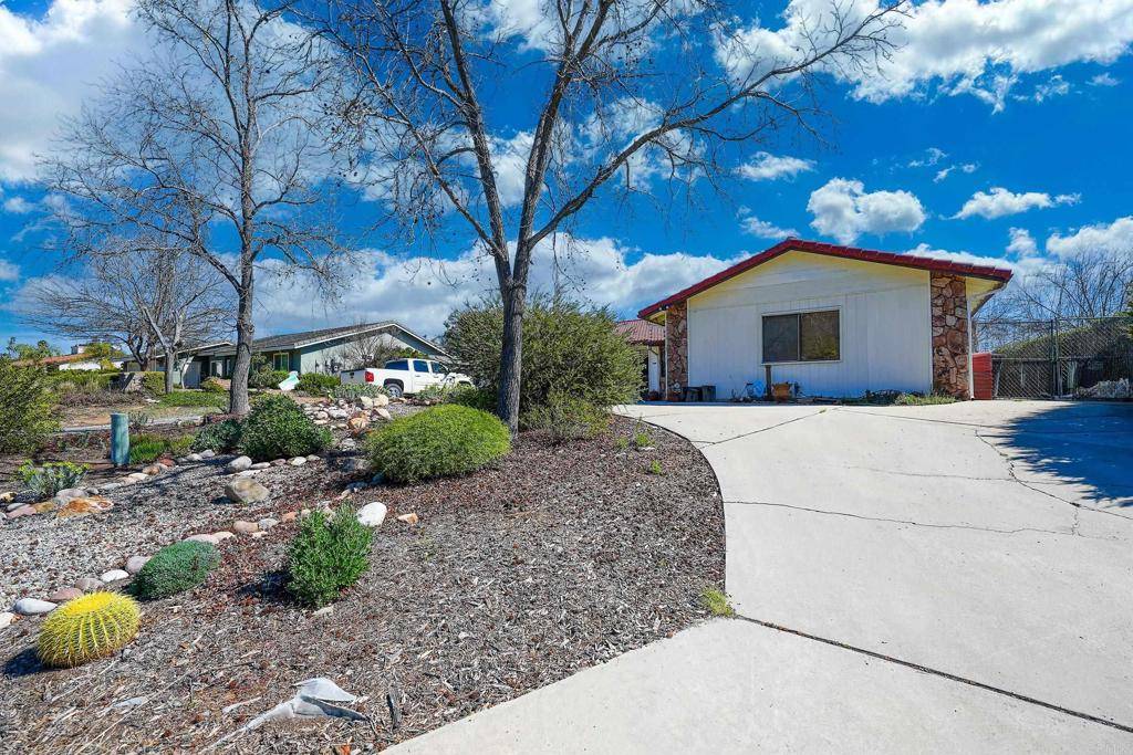 Ramona, CA 92065,16233 Oakley RD