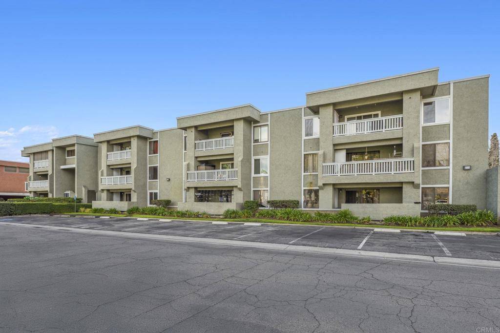 Escondido, CA 92025,1020 E Washington AVE #88