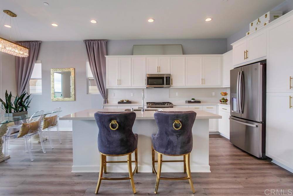 450 Clubhouse DR San Marcos, CA 92078