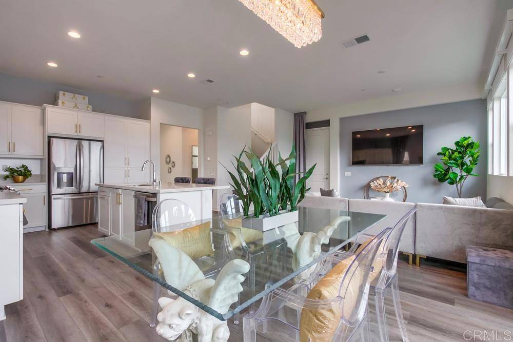 450 Clubhouse DR San Marcos, CA 92078