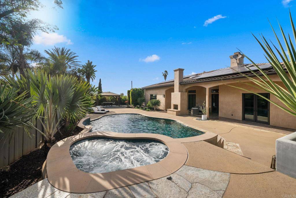 Vista, CA 92084,2398 Prince WAY