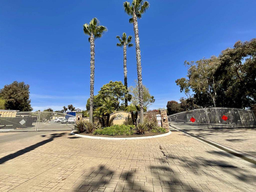 Oceanside, CA 92054,432 Edgehill LN #175