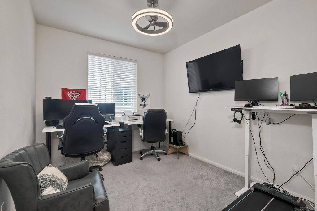 2211 Solara LN Vista, CA 92081