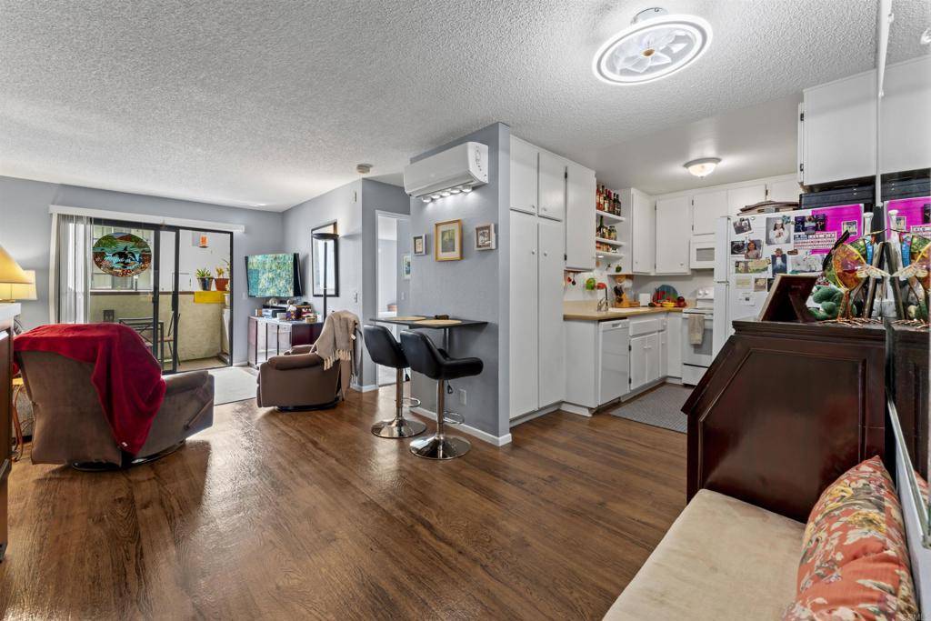 San Diego, CA 92122,6330 Genesee Ave #119