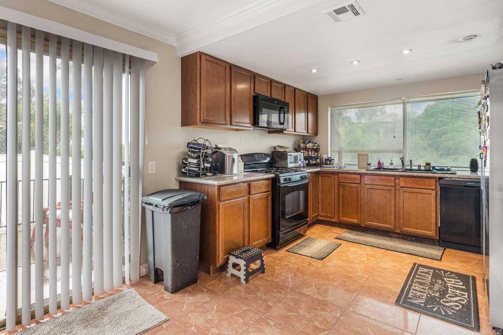 2609 Auralie DR Escondido, CA 92025