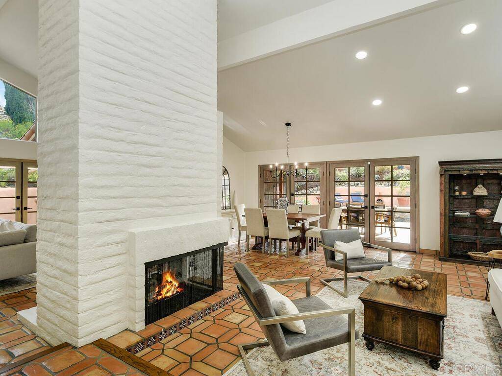 San Diego, CA 92131,10205 Pinetree DR