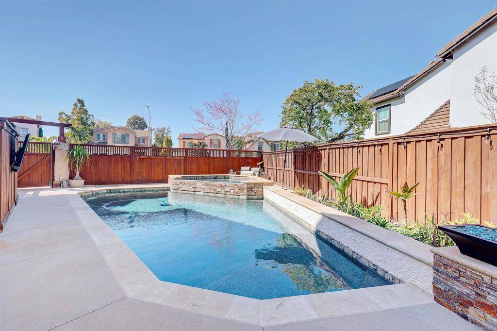 San Marcos, CA 92078,967 Avalon WAY