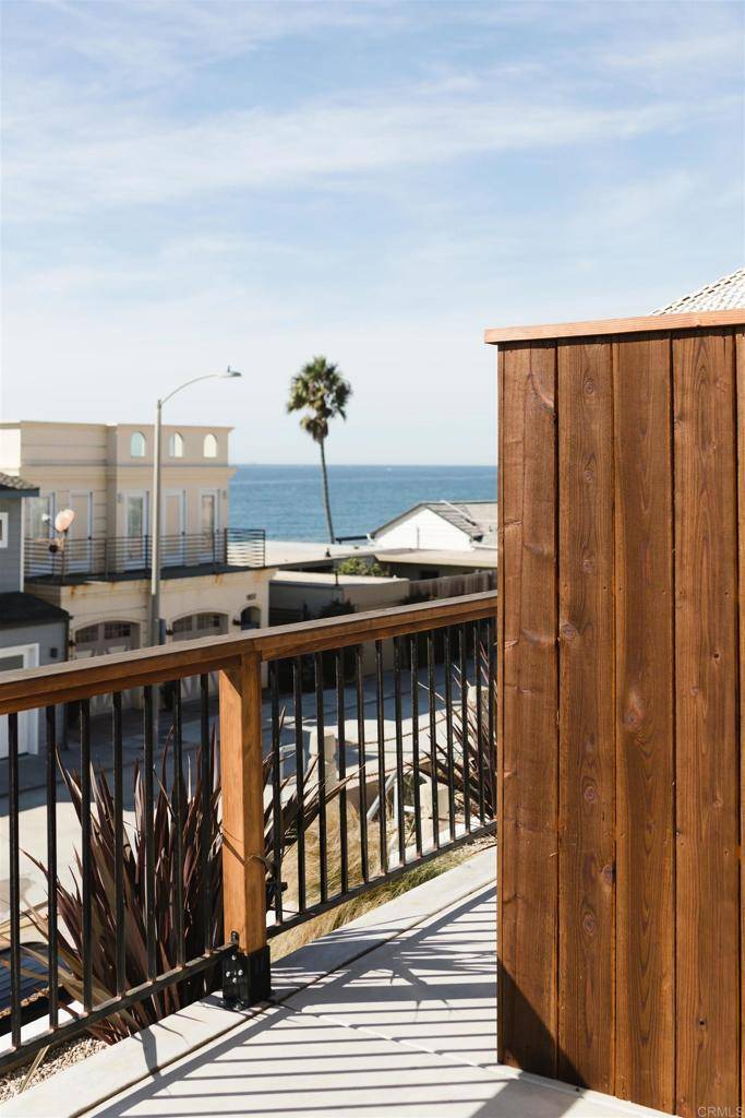 Oceanside, CA 92054,1842 46 S Pacific ST