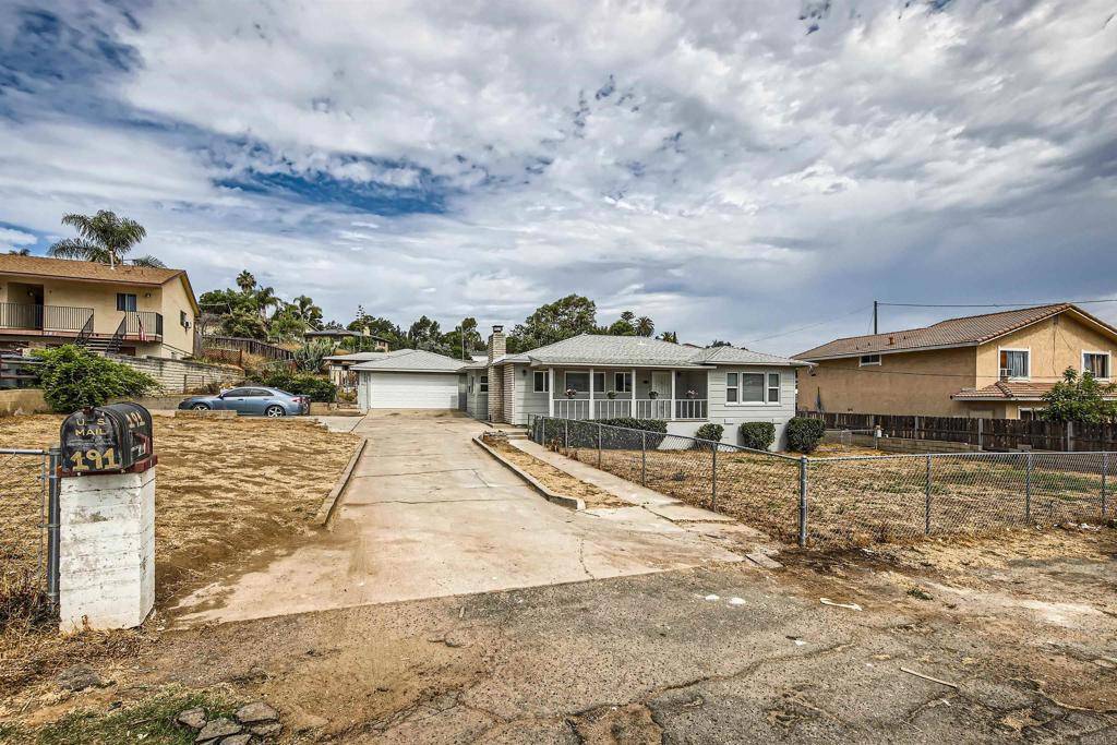 Vista, CA 92083,191 Pala Vista DR #A