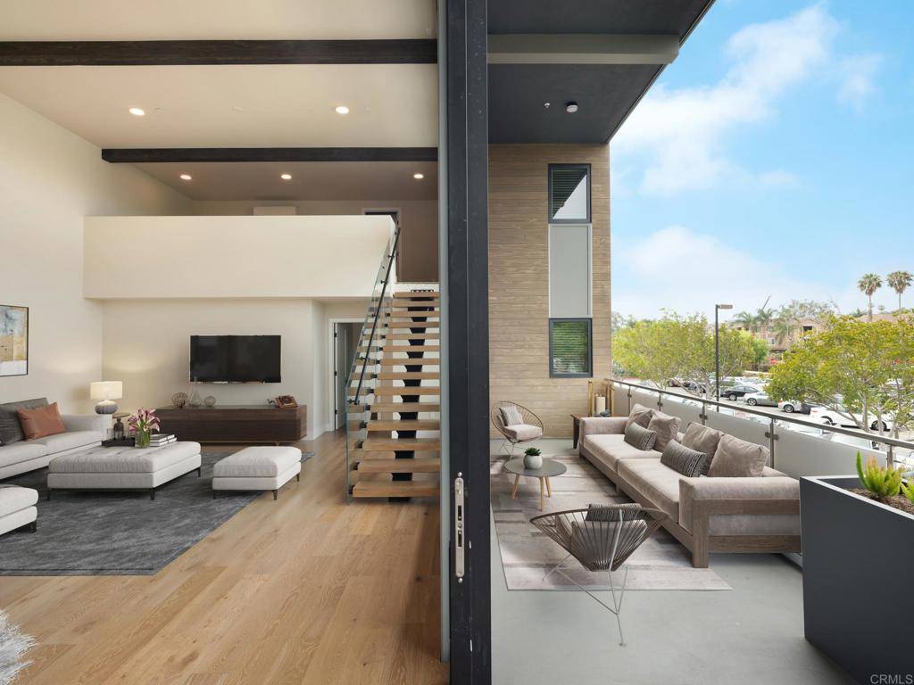 Carlsbad, CA 92008,2677 State St #204