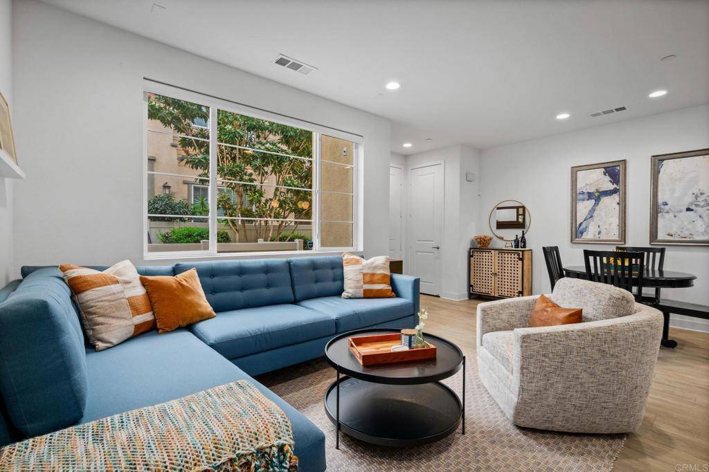 Carlsbad, CA 92010,3142 Asto PL