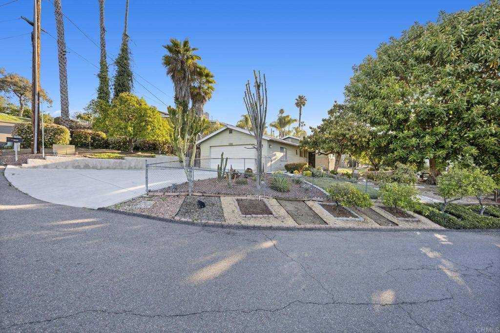 Vista, CA 92084,1320 Morning Glory LN