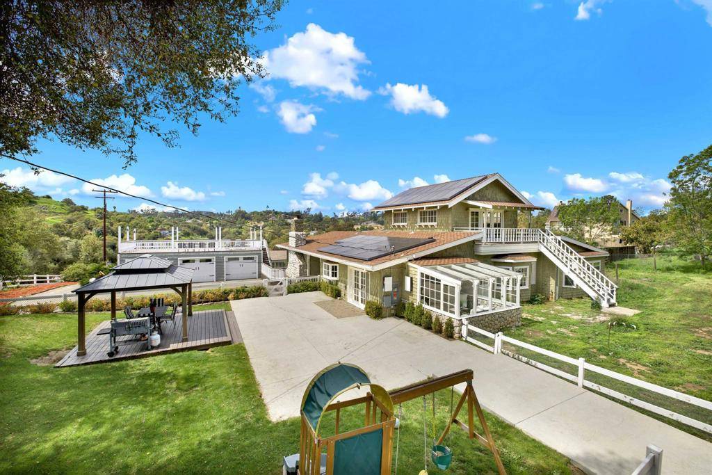 Fallbrook, CA 92028,1045 Big Oak Ranch RD