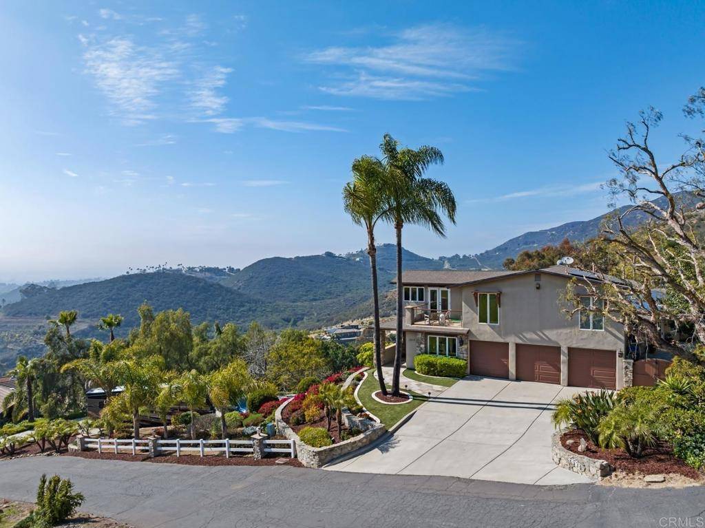 Vista, CA 92084,3698 Camino De Las Lomas