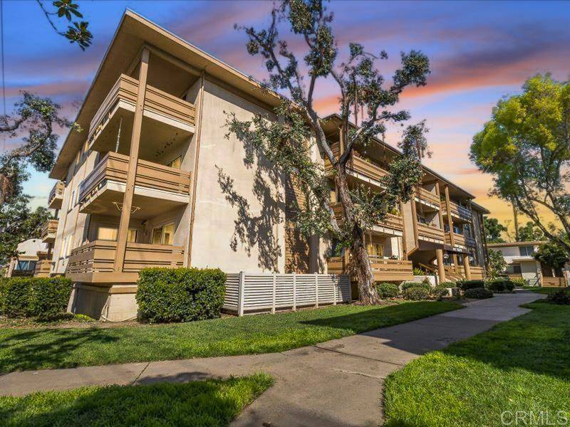 San Diego, CA 92110,4012 Valeta #295