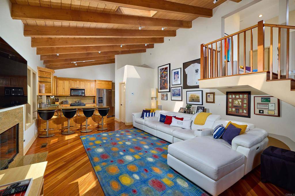 622 Canyon Dr Solana Beach, CA 92075