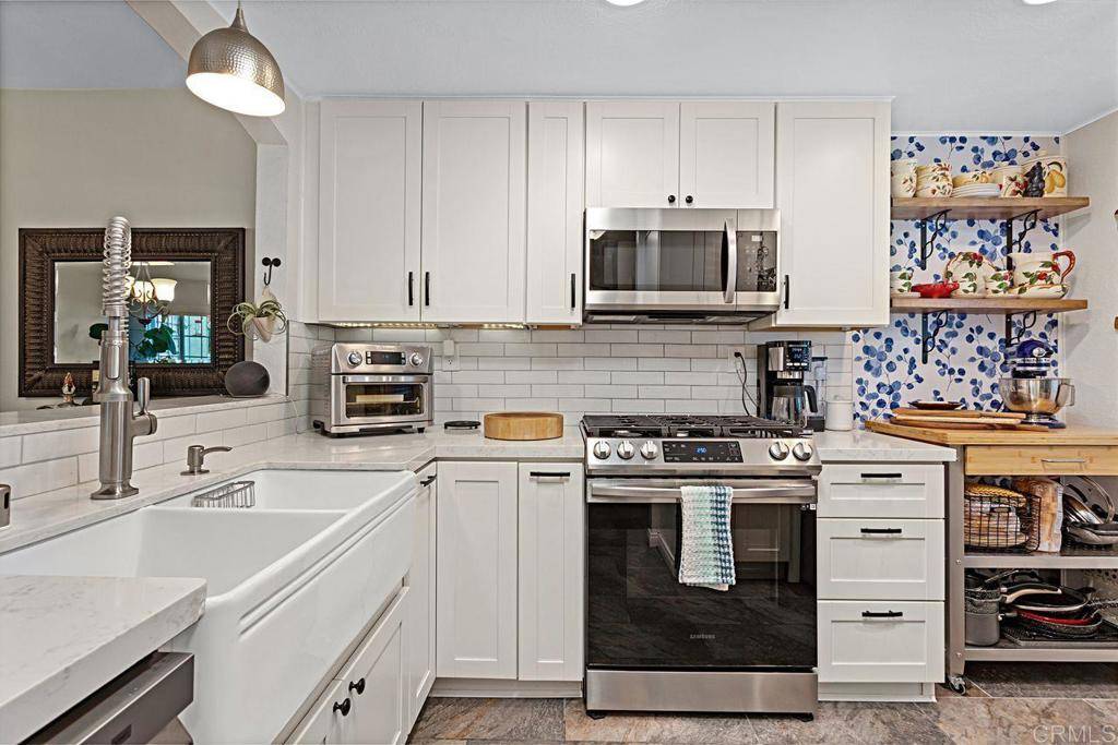 Vista, CA 92081,1050 La Tortuga DR #1