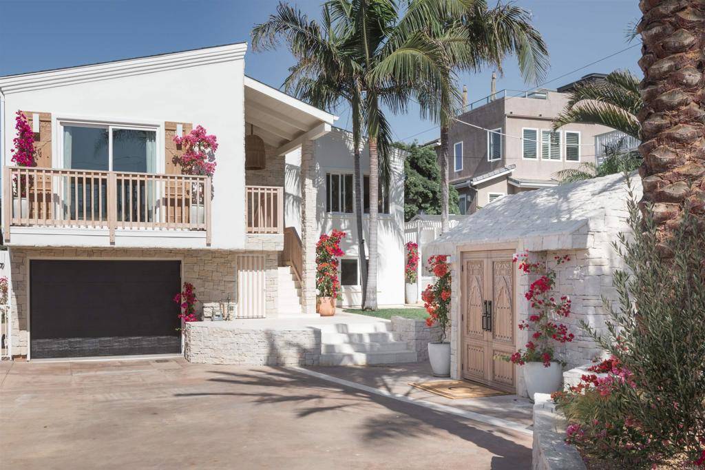 Carlsbad, CA 92008,164 Chestnut AVE