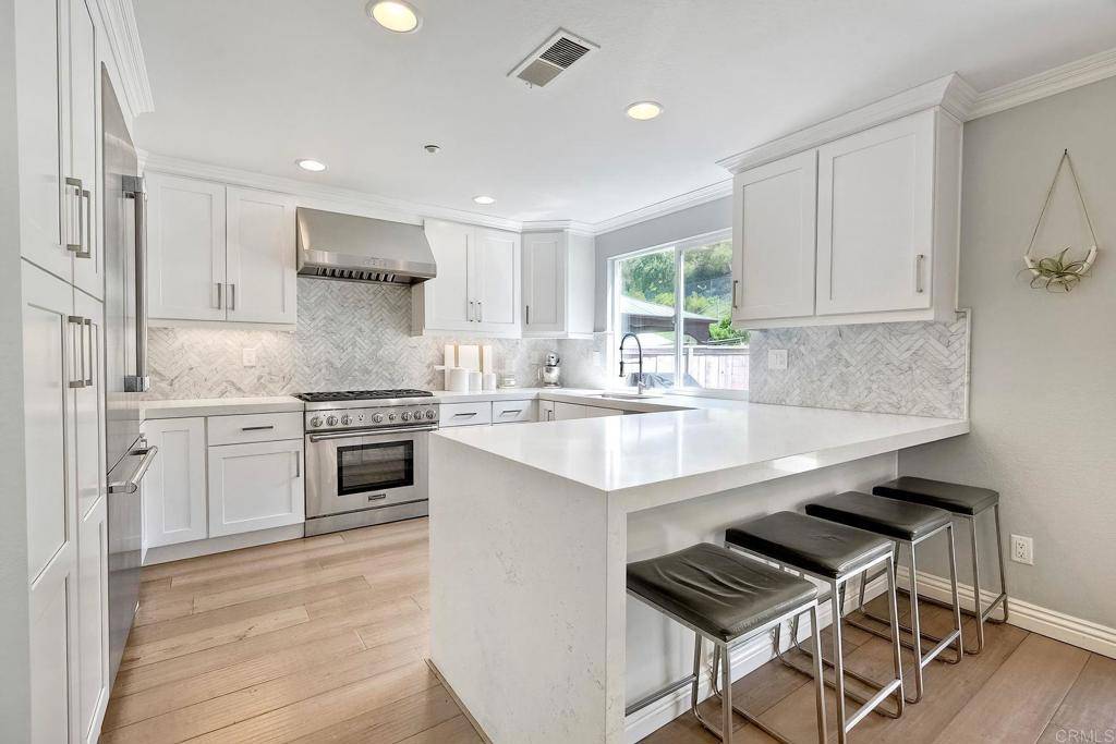 Vista, CA 92081,1776 Cottonwood DR