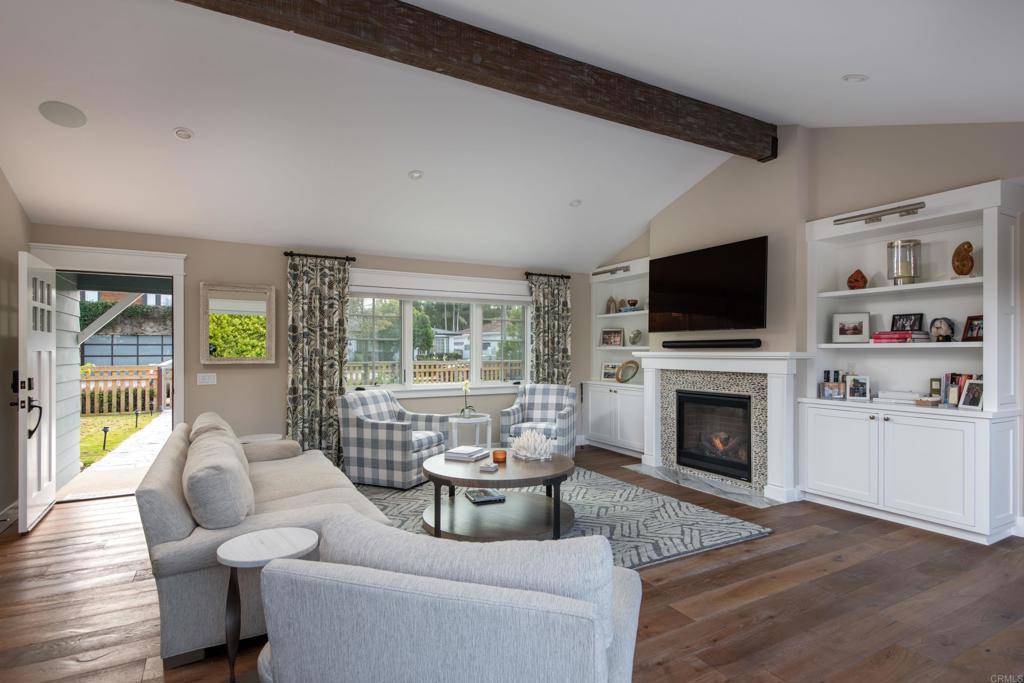 Del Mar, CA 92014,264 24th ST