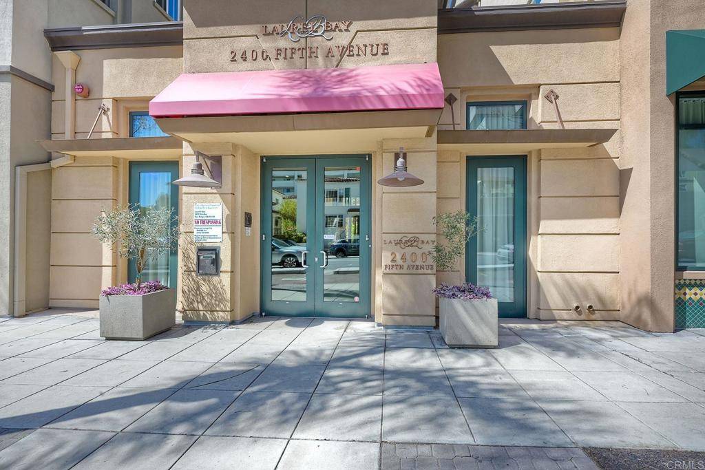 San Diego, CA 92101,2400 5th Avenue 225