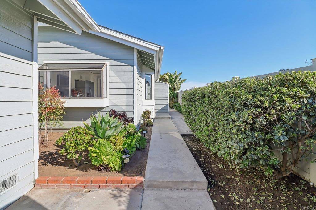 Vista, CA 92081,1888 Foxhills Ter