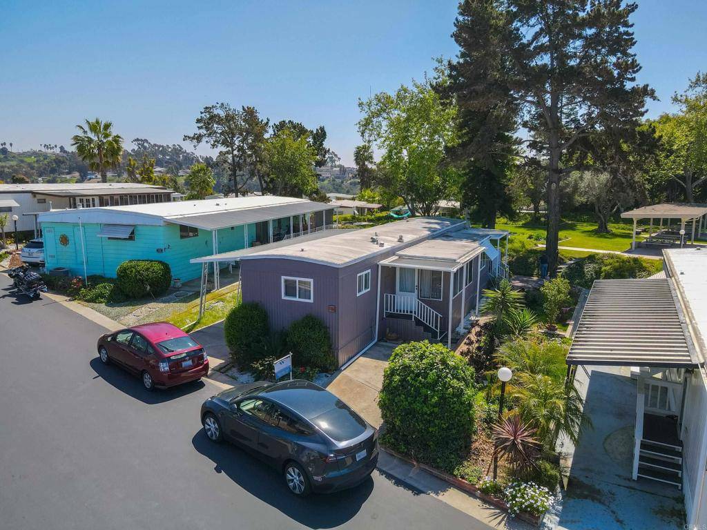 San Diego, CA 92105,2003 Bayview Heights DR #70
