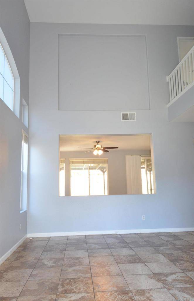 Escondido, CA 92026,29720 Gracilior DR