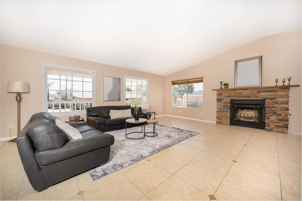 Ramona, CA 92065,23816 Humiston WAY
