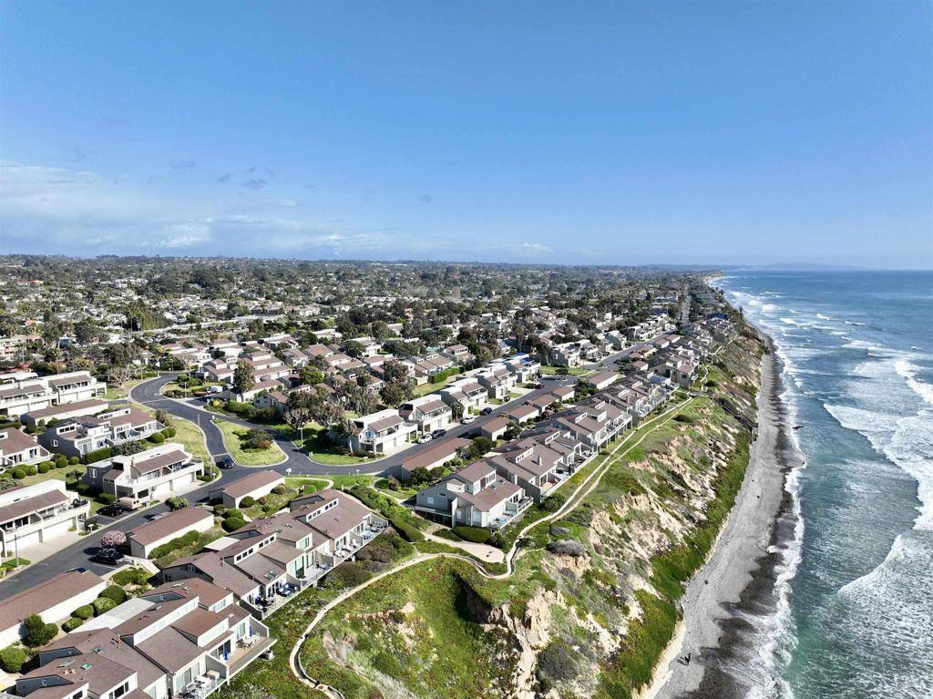 Encinitas, CA 92024,1707 Aldersgate RD