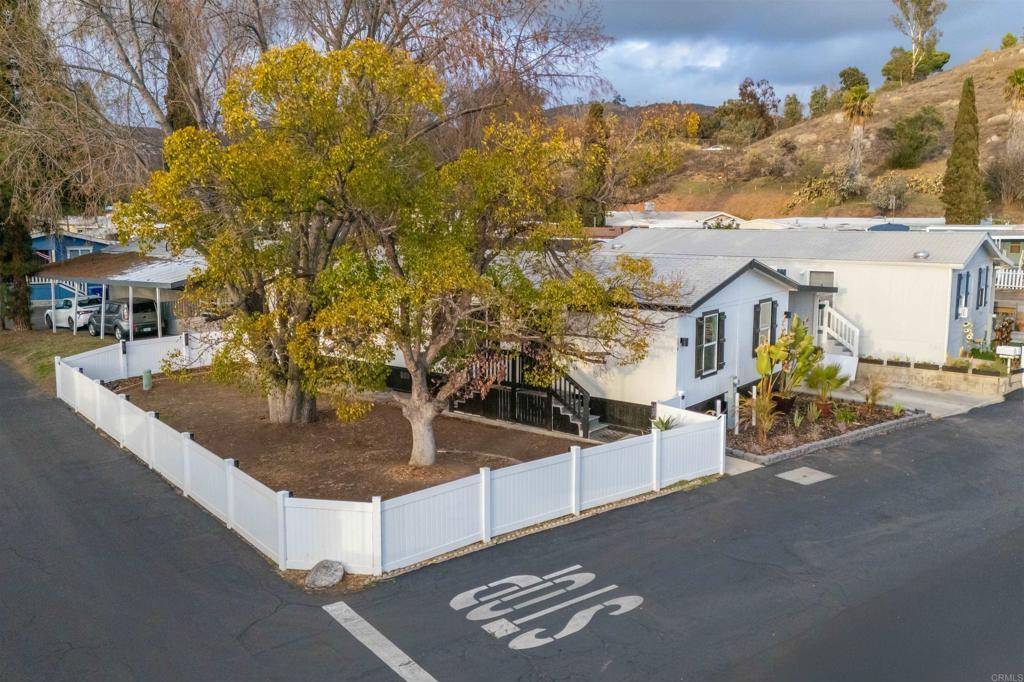 El Cajon, CA 92021,351 E Bradley