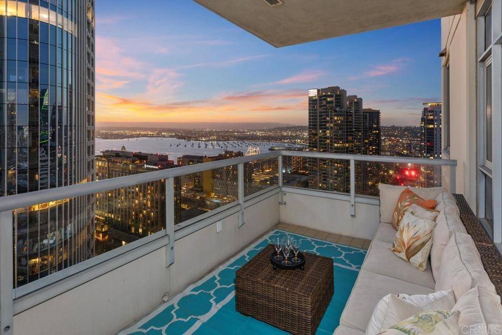 San Diego, CA 92101,700 W E ST #2802
